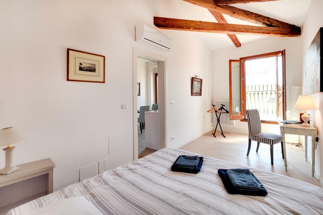 San Marcuola Apartment เวนิส ภายนอก รูปภาพ